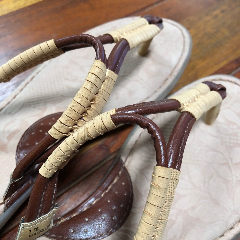 b.o.c Sandals - Reverie - Picture 2 of 3